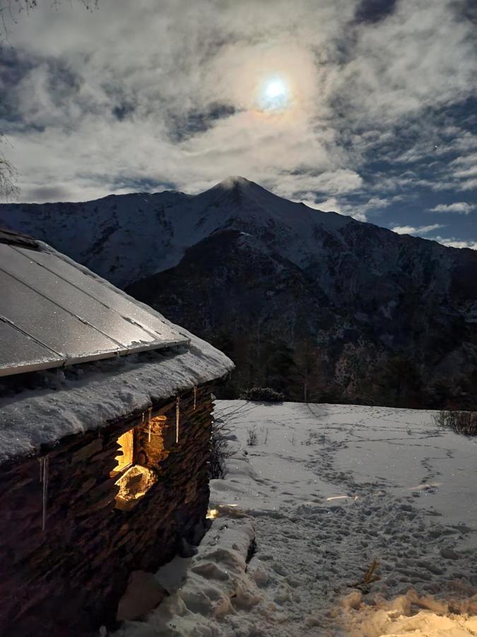 Hotel Bordes Pirineu, Costuix Areu Exteriér fotografie